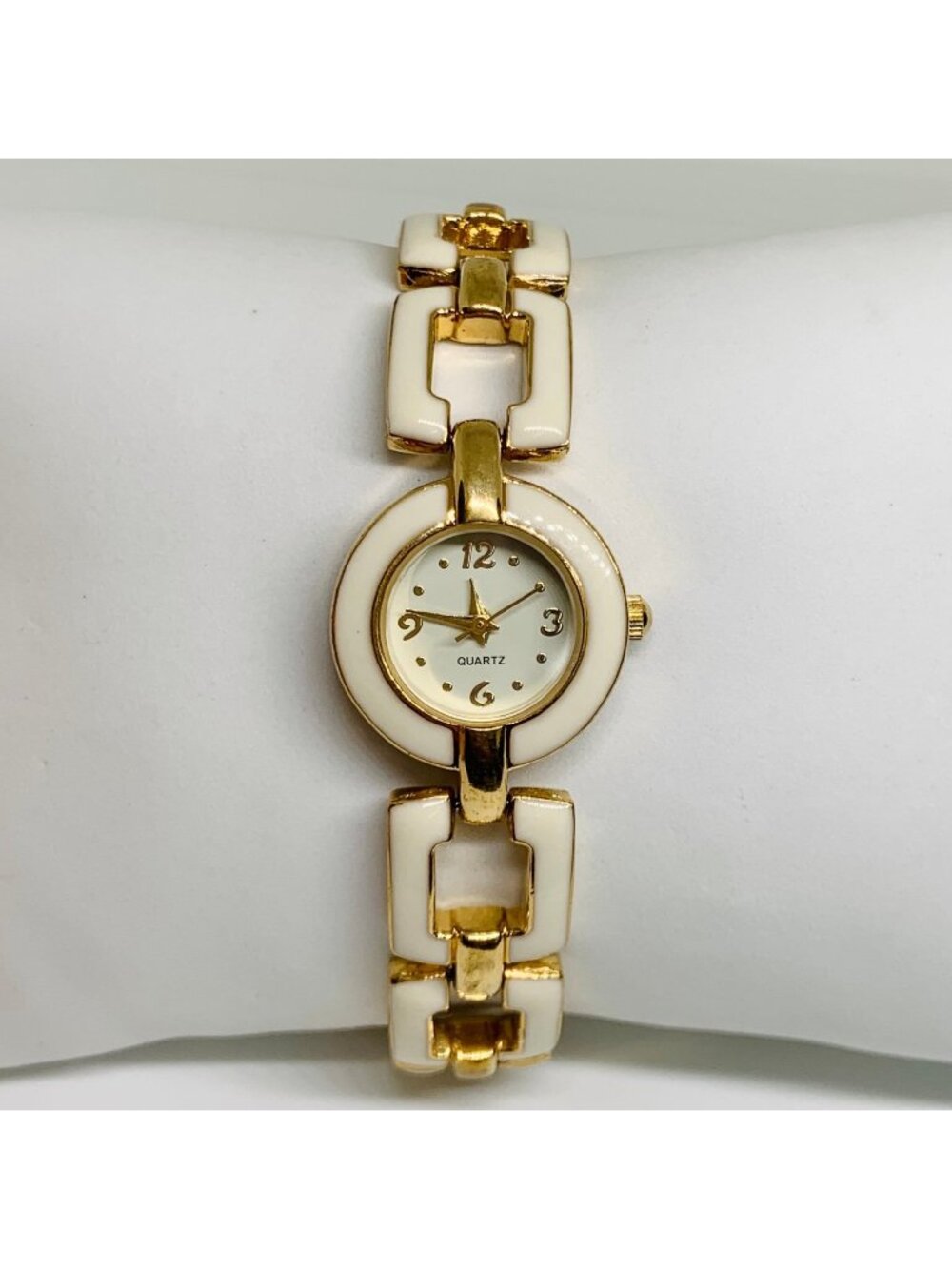 Avon Women’s watch gold white tone 22mm quartz analog adjustable links running